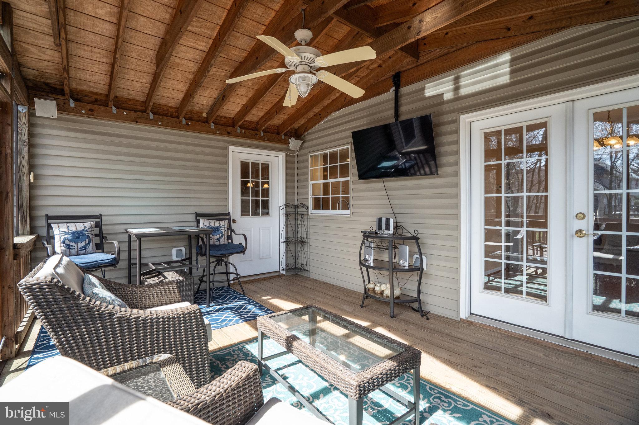 WELLINGTON/CLOVERHILL - Residential