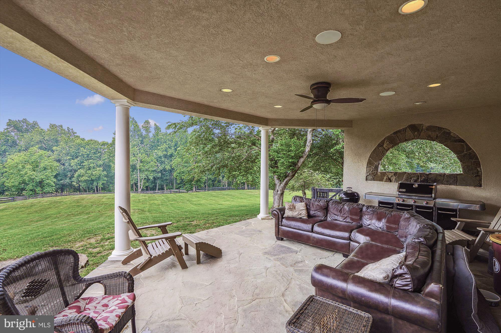 PAPER CHASE FARM - Residential
