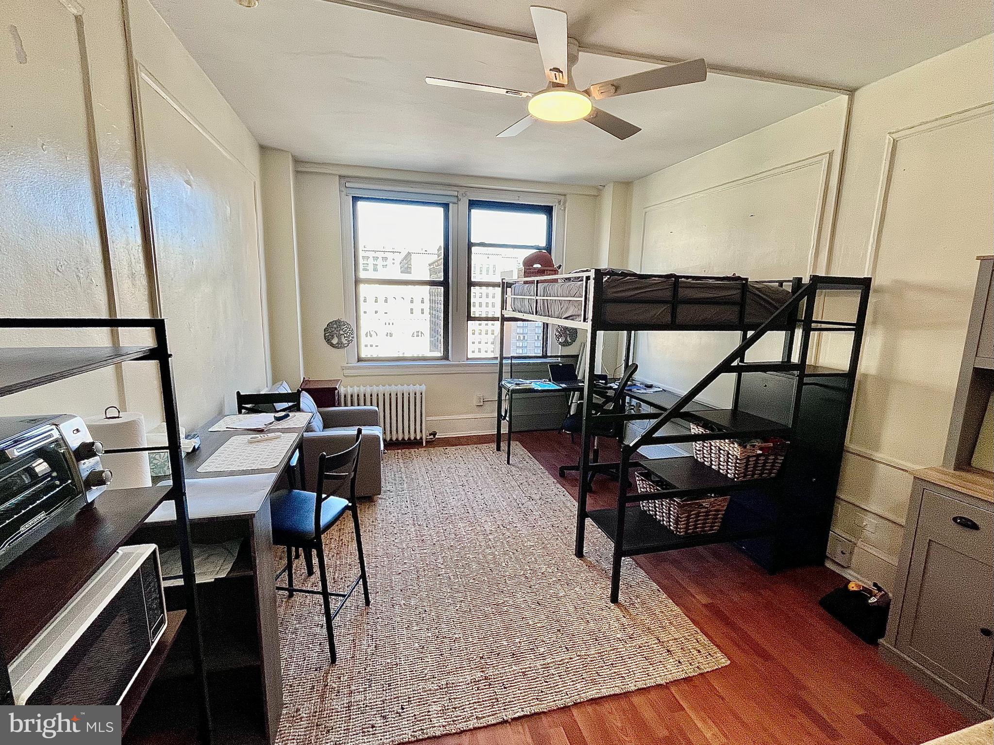 CENTER CITY - Residential Lease