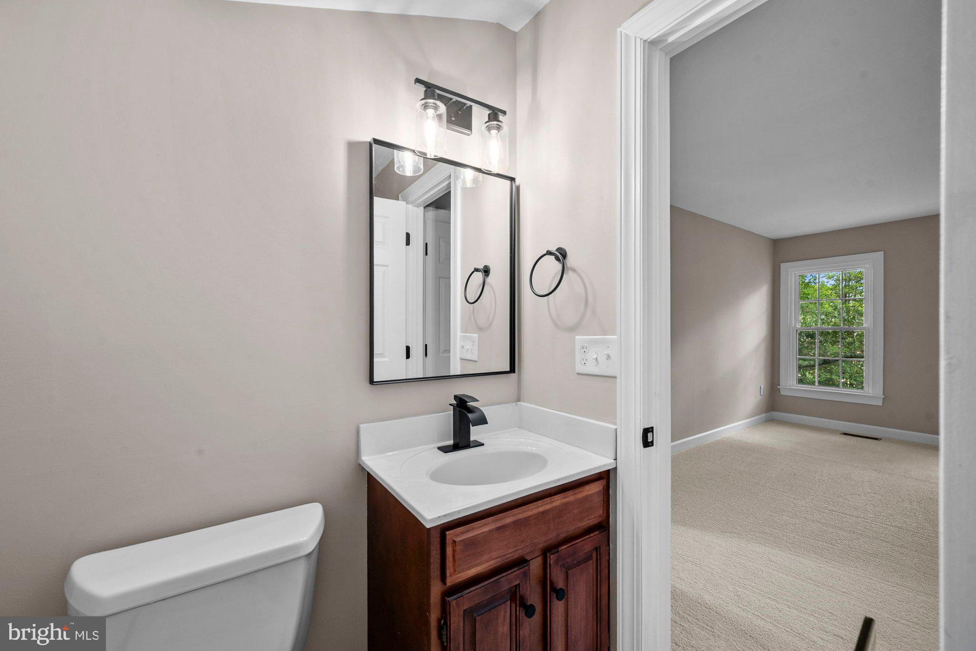 WAPLES MILL ESTATES - Residential