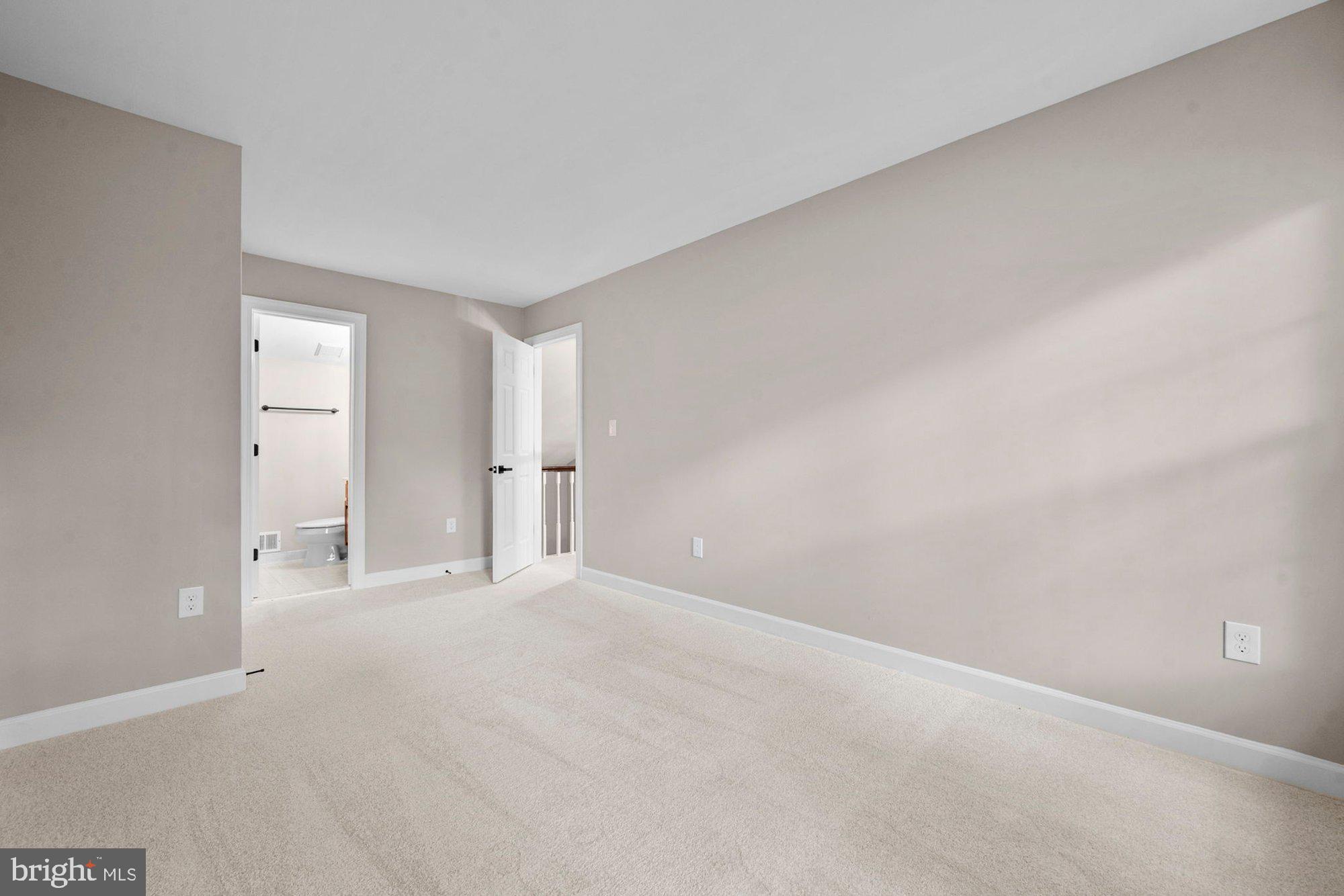 WAPLES MILL ESTATES - Residential