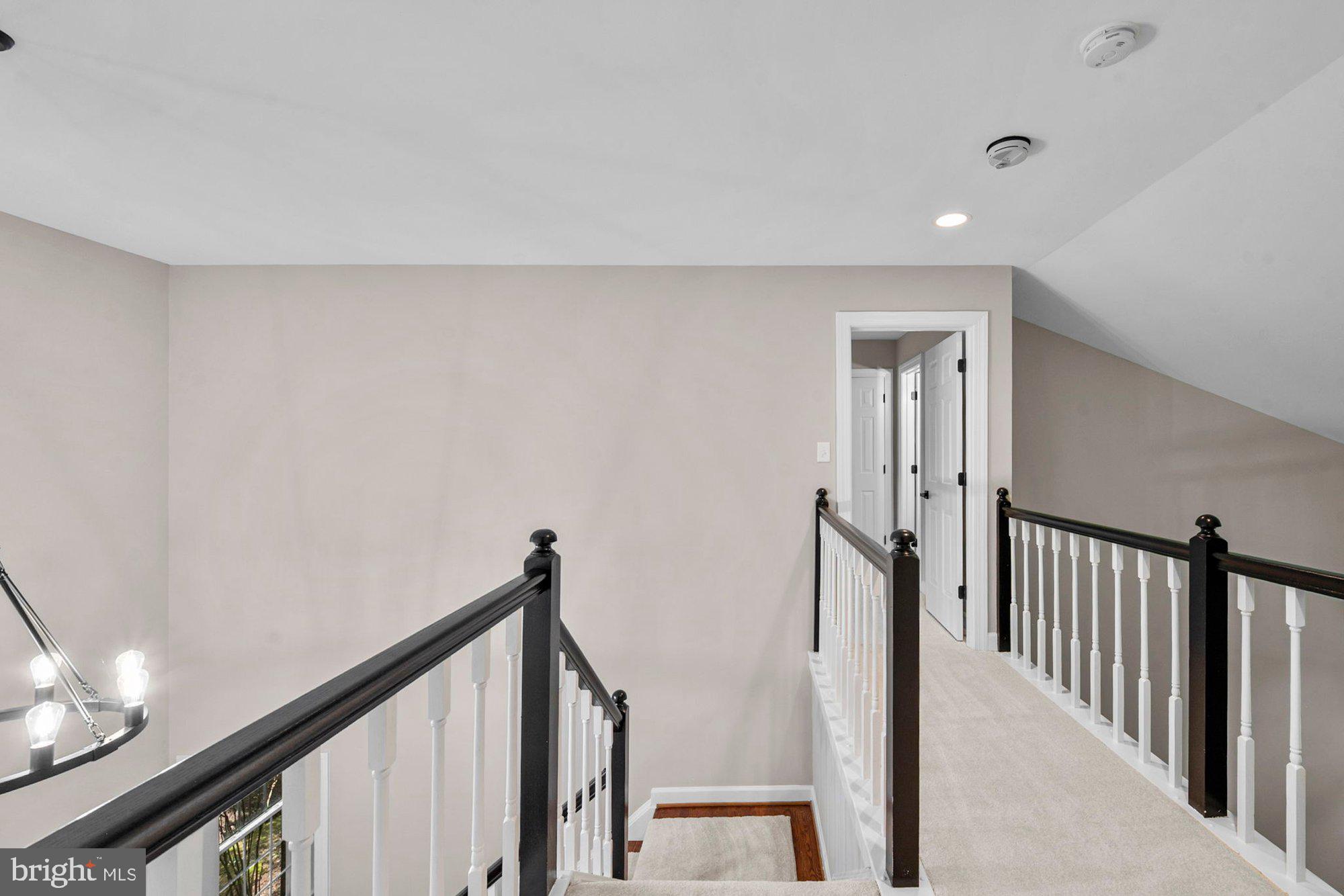 WAPLES MILL ESTATES - Residential