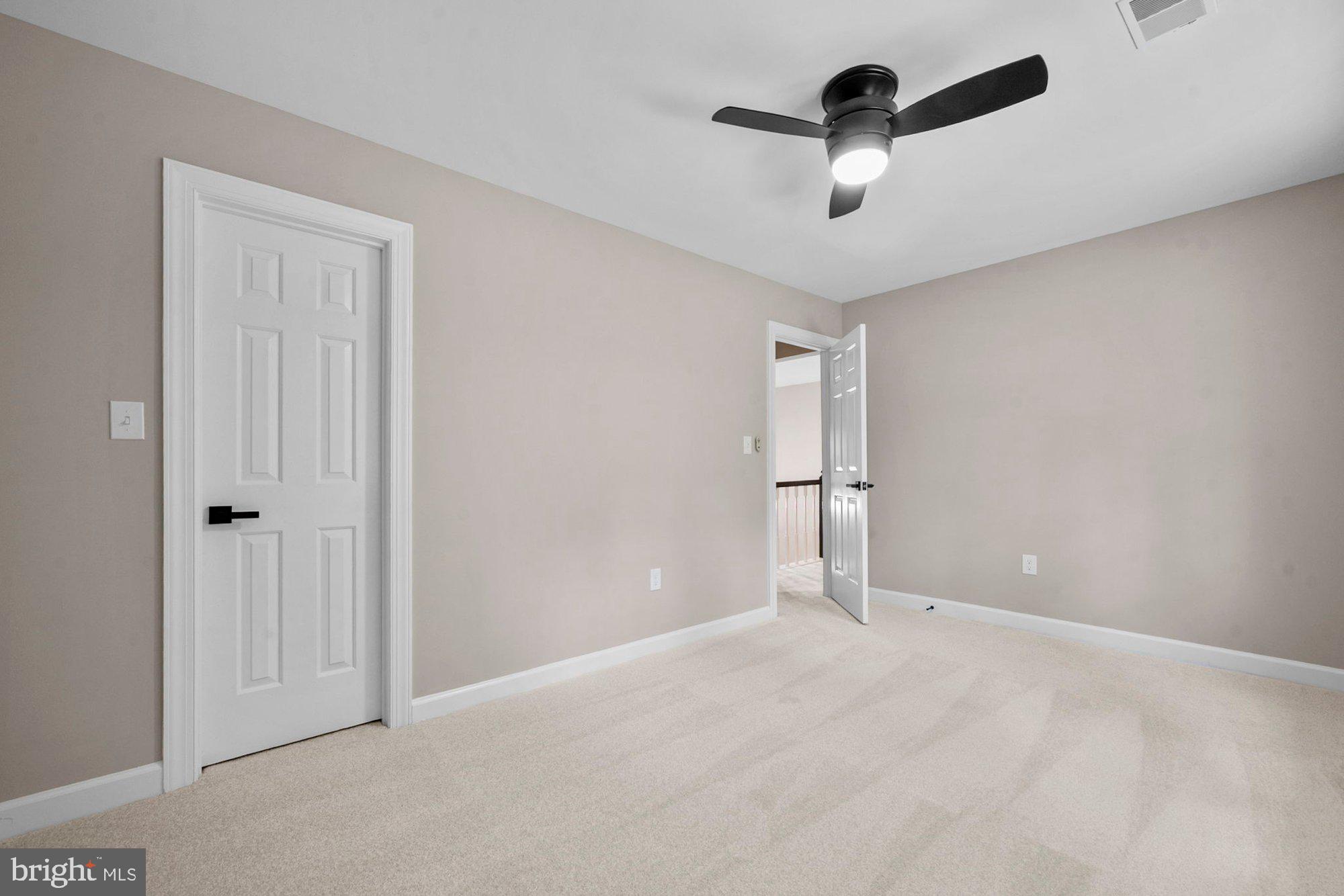 WAPLES MILL ESTATES - Residential