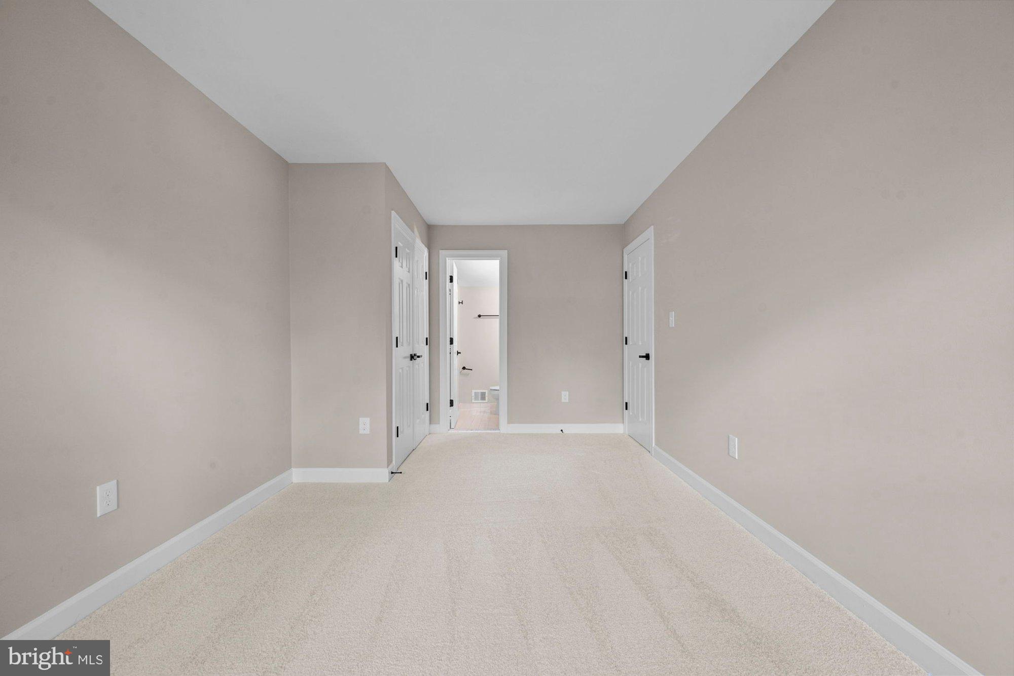 WAPLES MILL ESTATES - Residential