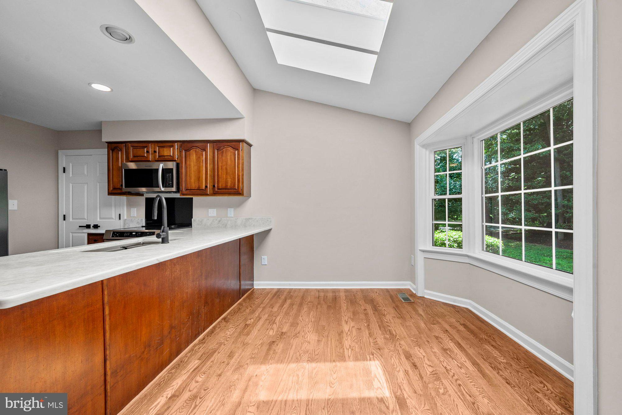 WAPLES MILL ESTATES - Residential
