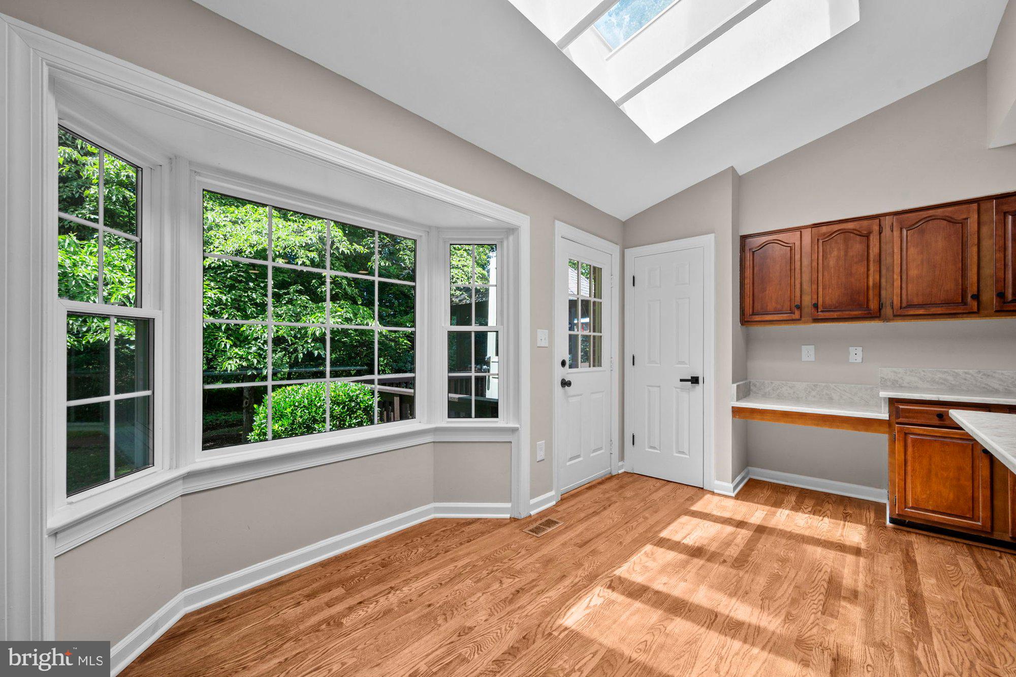 WAPLES MILL ESTATES - Residential