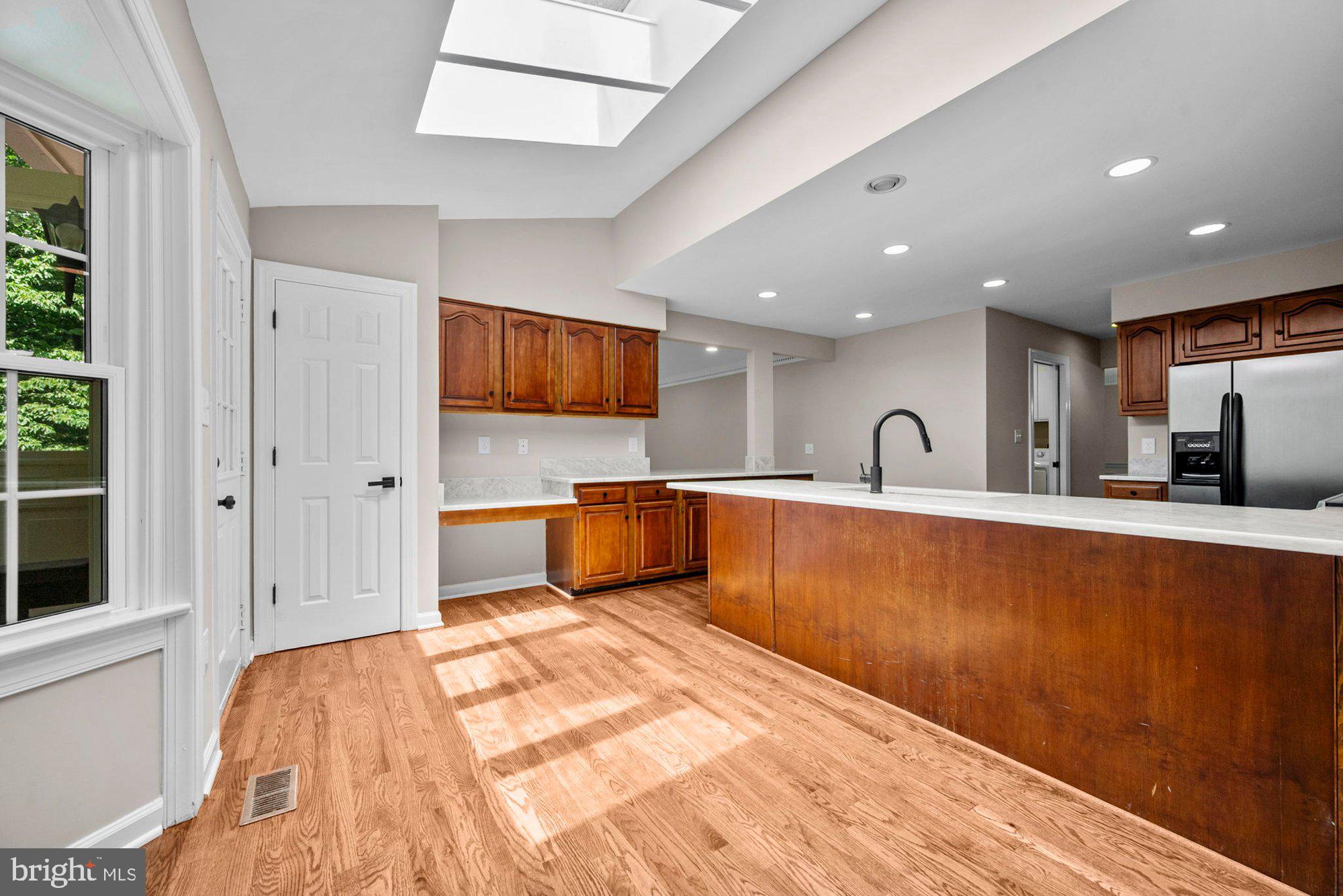 WAPLES MILL ESTATES - Residential