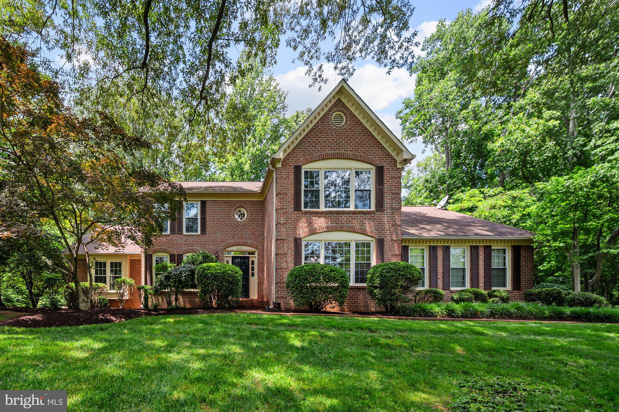 WAPLES MILL ESTATES - Residential
