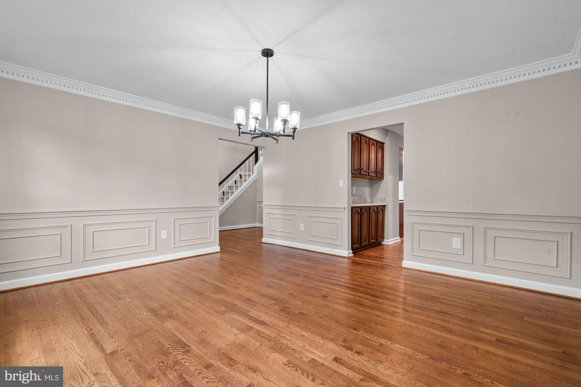 WAPLES MILL ESTATES - Residential