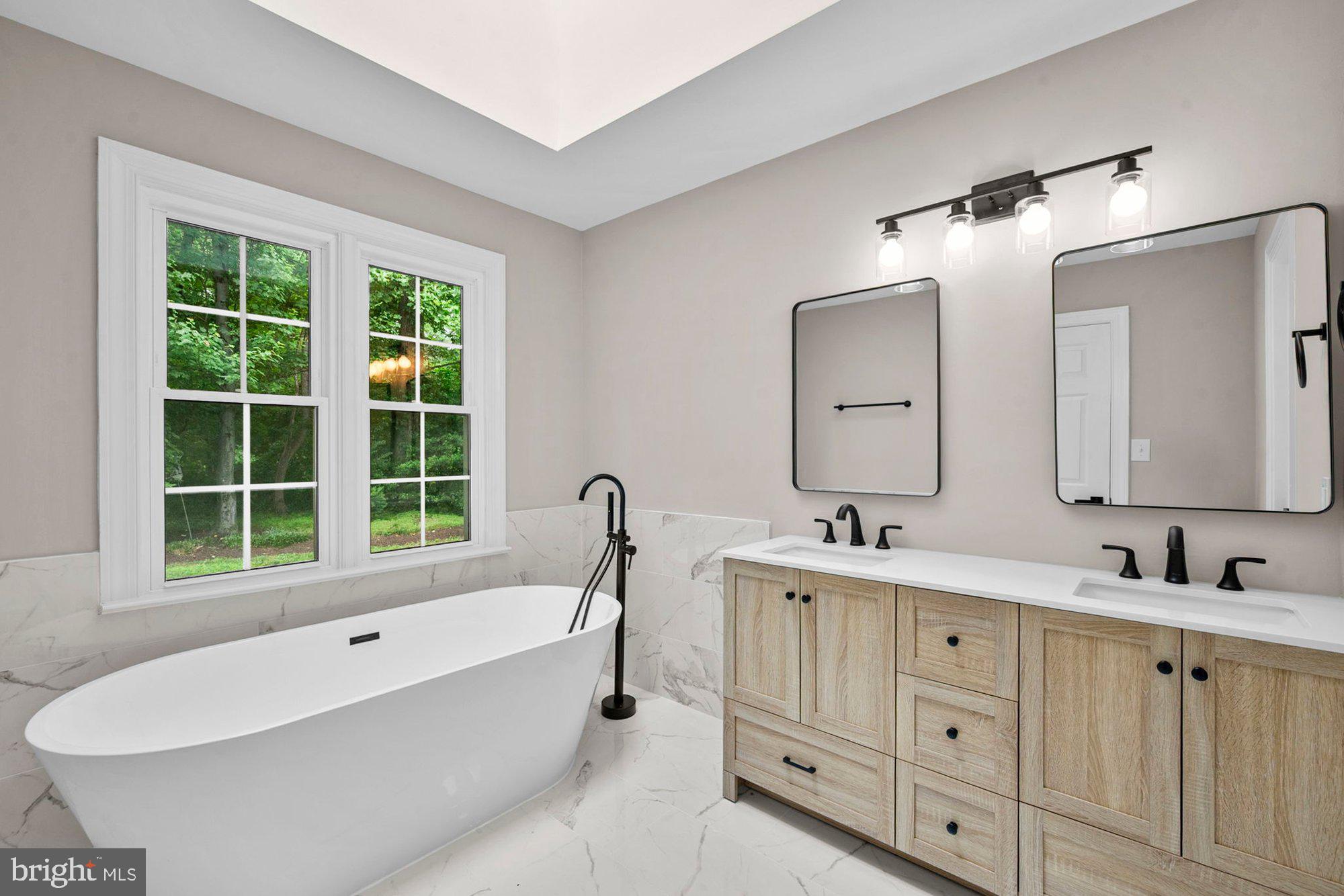 WAPLES MILL ESTATES - Residential