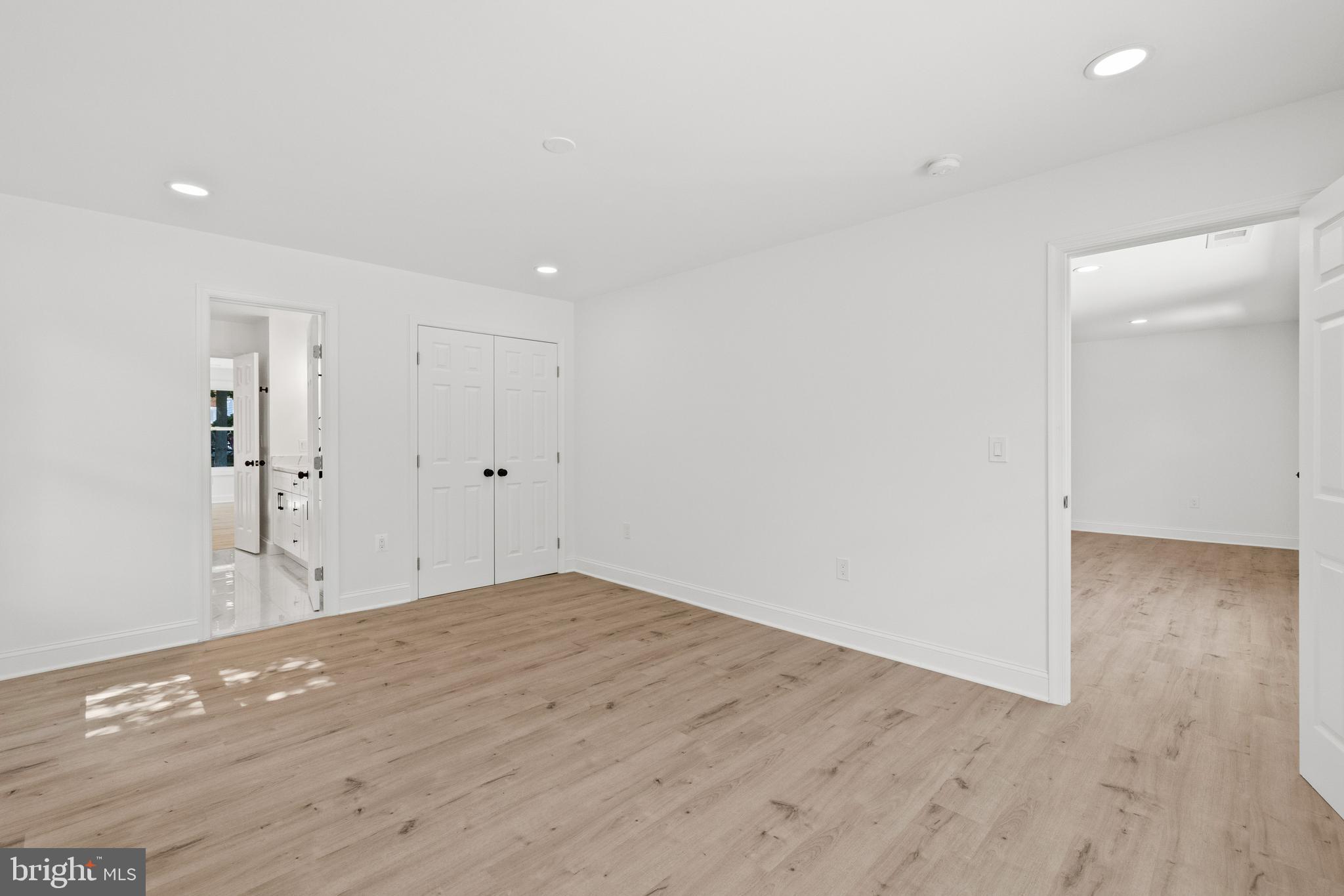 NORTH SPRINGFIELD - Residential Lease