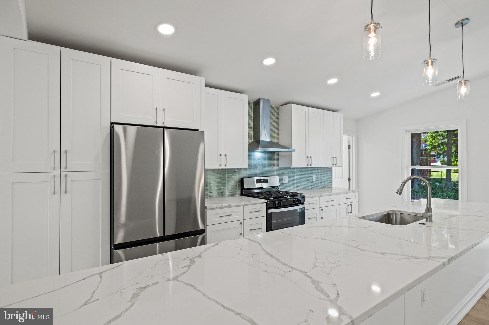 NORTH SPRINGFIELD - Residential Lease