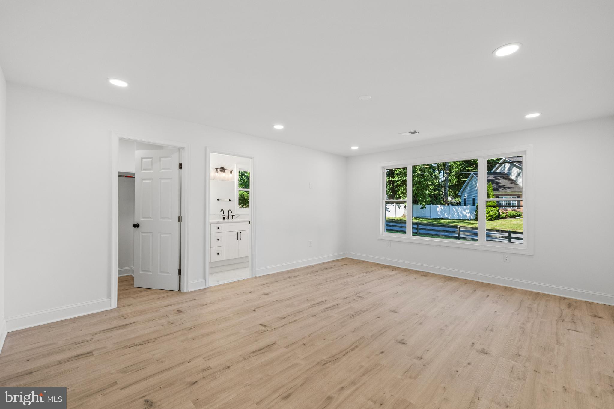 NORTH SPRINGFIELD - Residential Lease