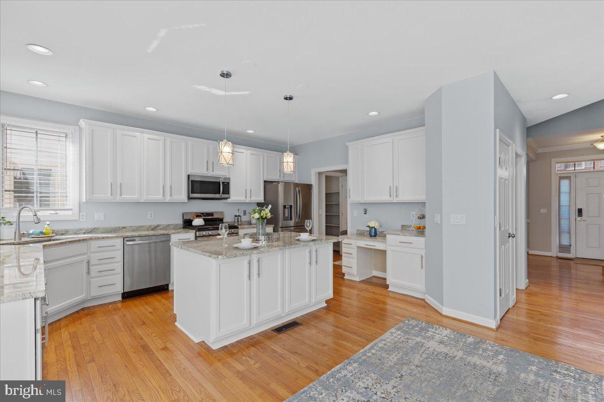 LORTON STATION - Residential