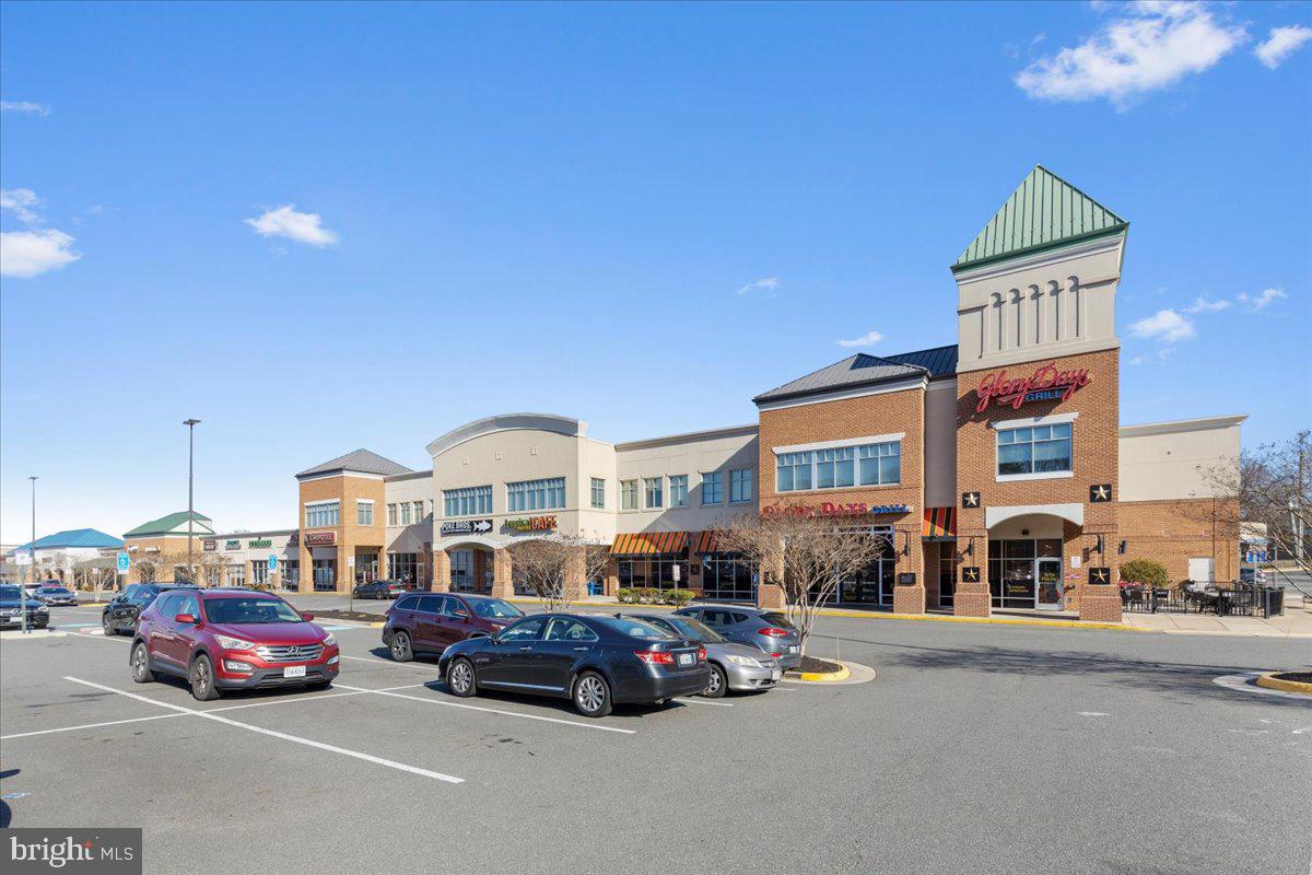 LORTON STATION - Residential