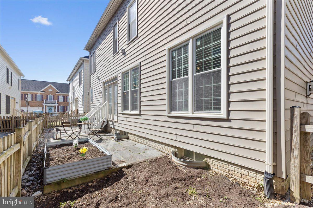 LORTON STATION - Residential