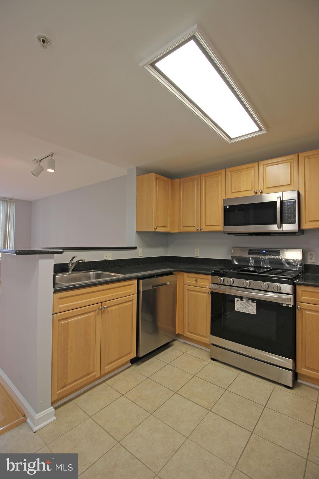 WILTON HOUSE - Residential Lease