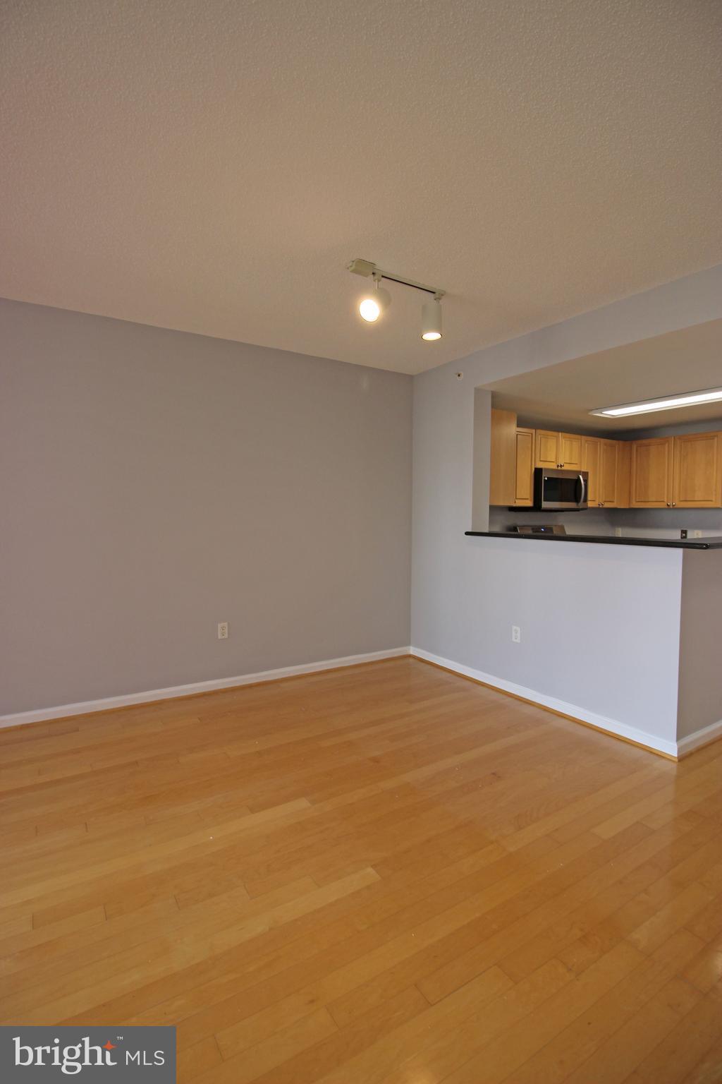 WILTON HOUSE - Residential Lease