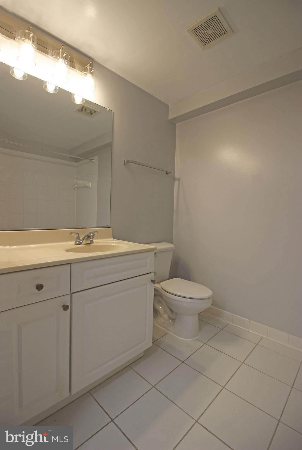 WILTON HOUSE - Residential Lease