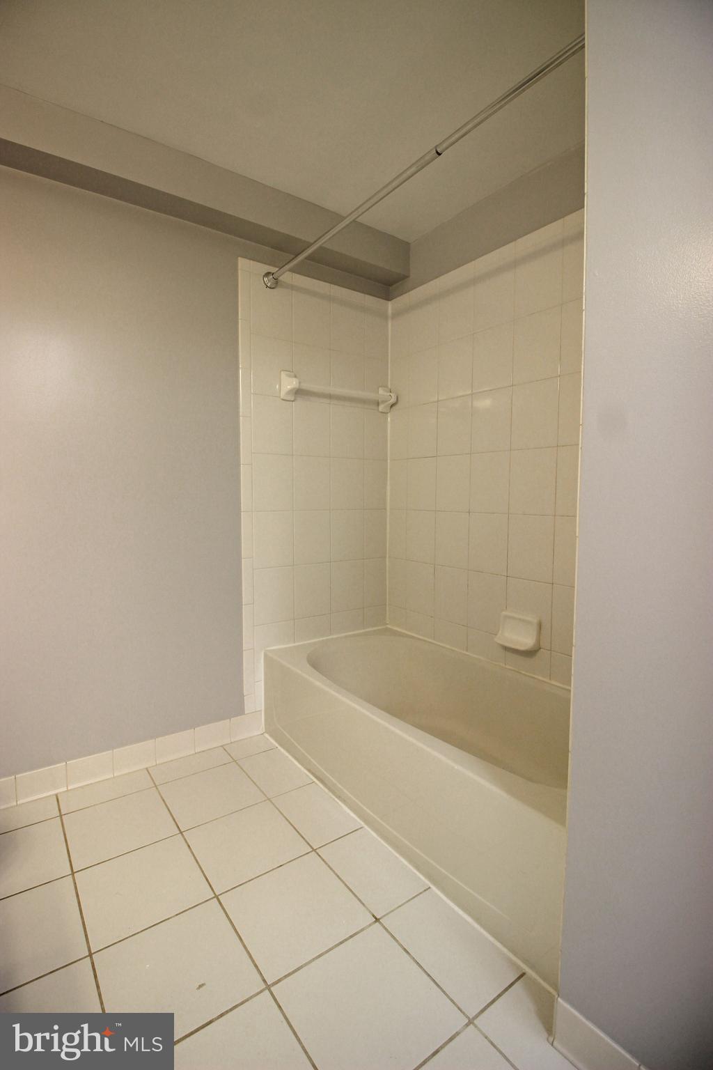 WILTON HOUSE - Residential Lease