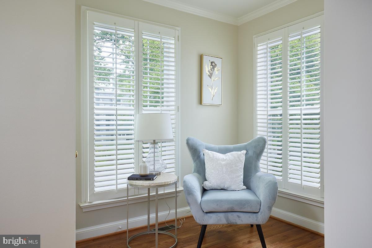 CHEVY CHASE VILLAGE - Residential