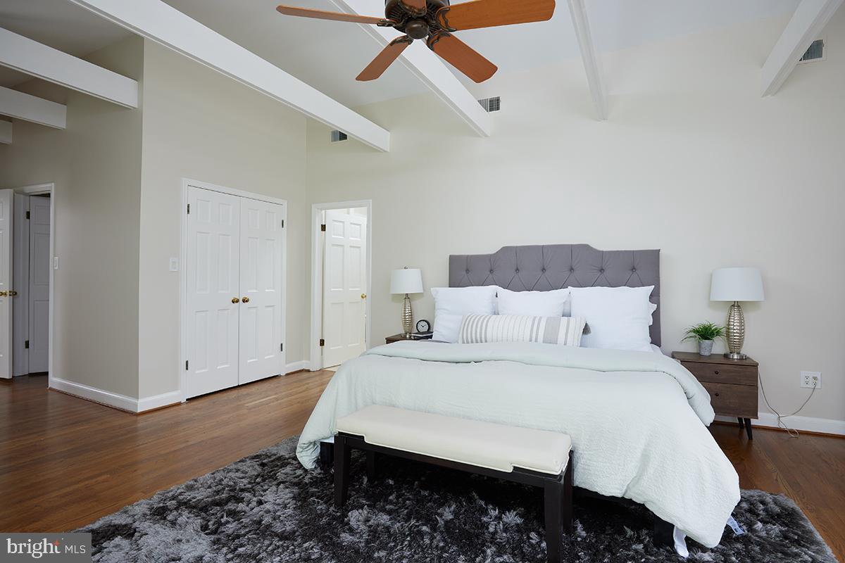 CHEVY CHASE VILLAGE - Residential