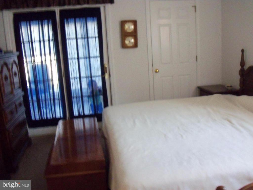 THE OAKS - Residential