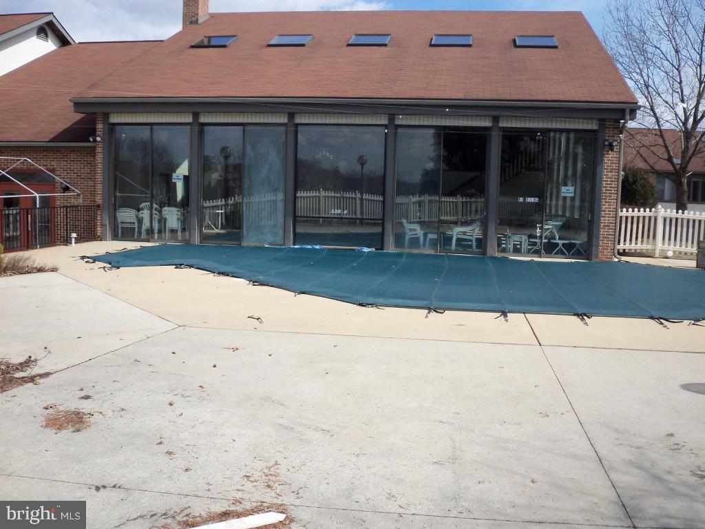THE OAKS - Residential