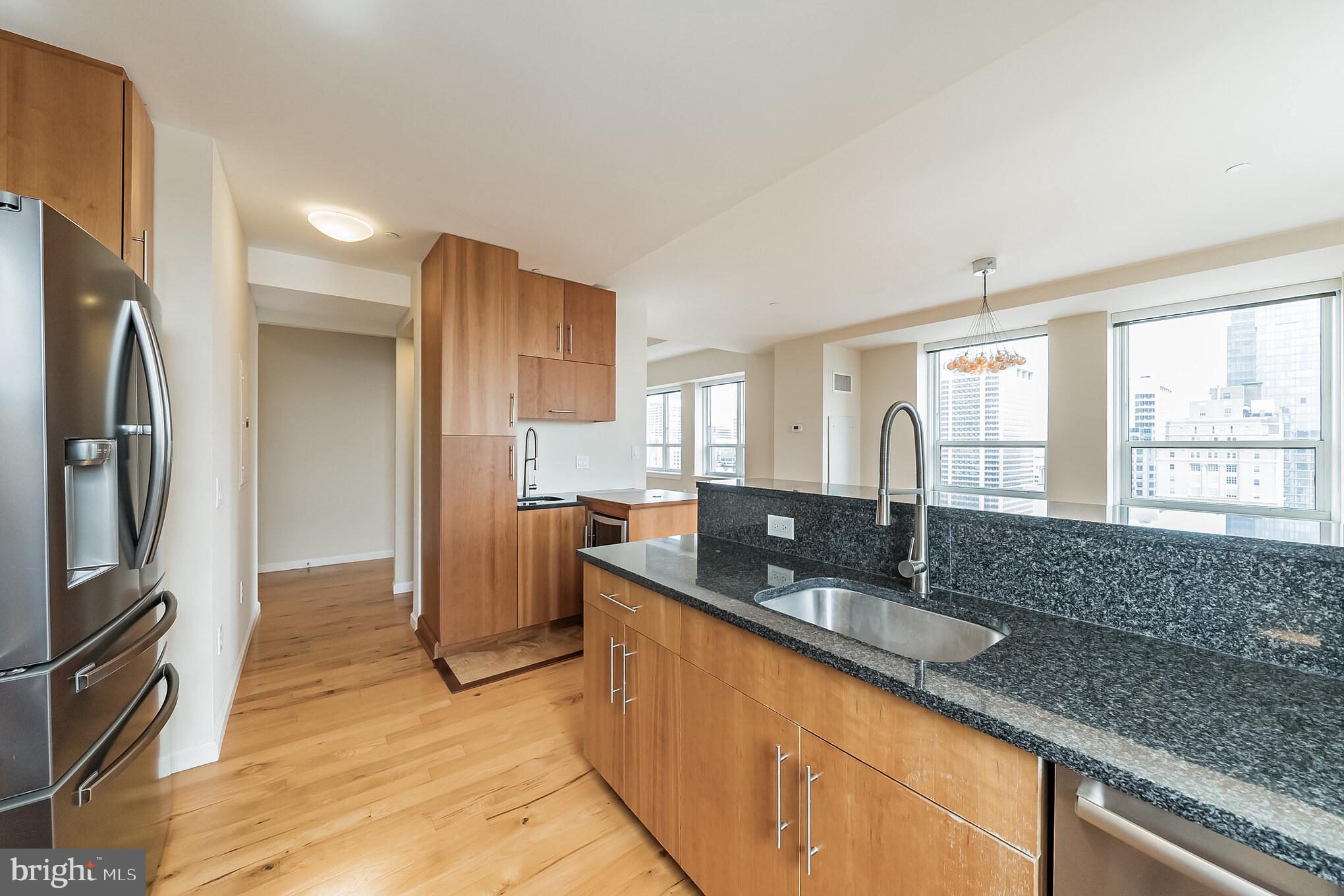 AVENUE OF THE ARTS - Residential