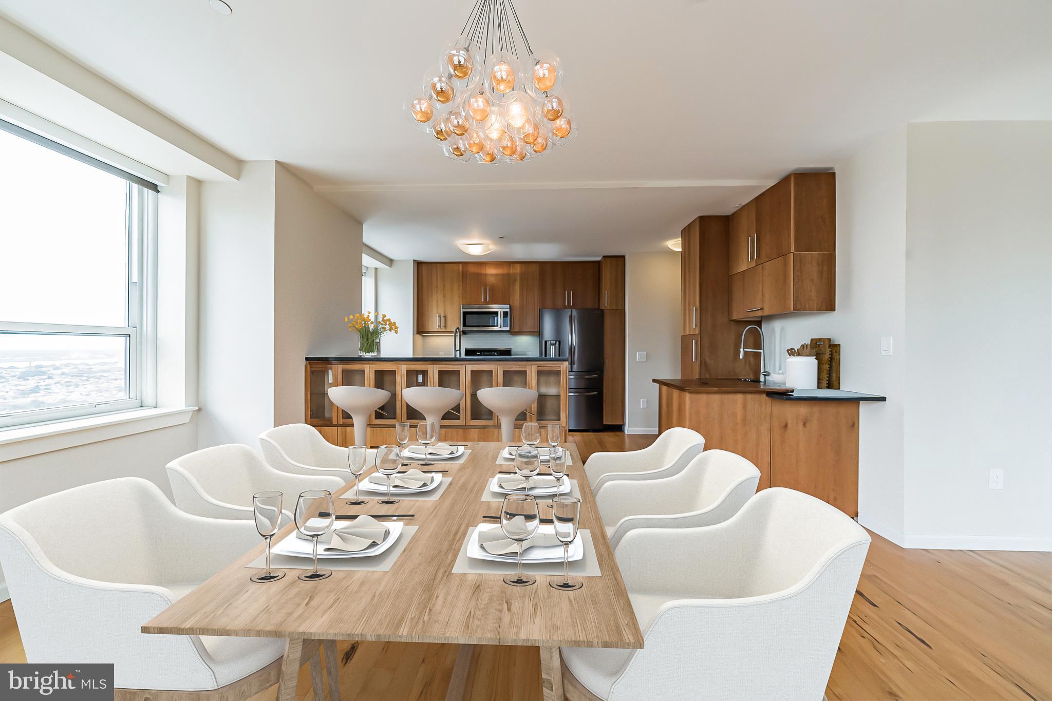 AVENUE OF THE ARTS - Residential
