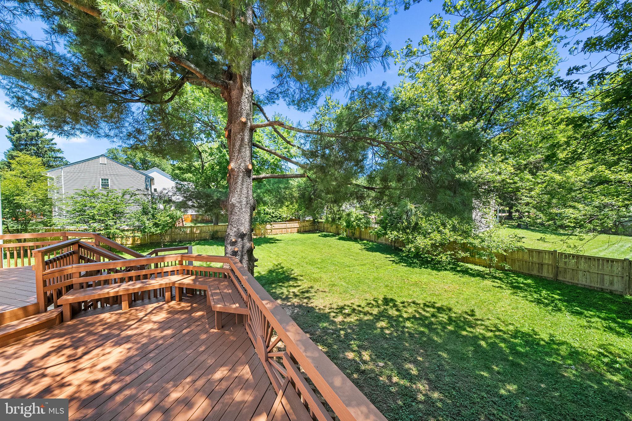 EDGELEA WOODS - Residential