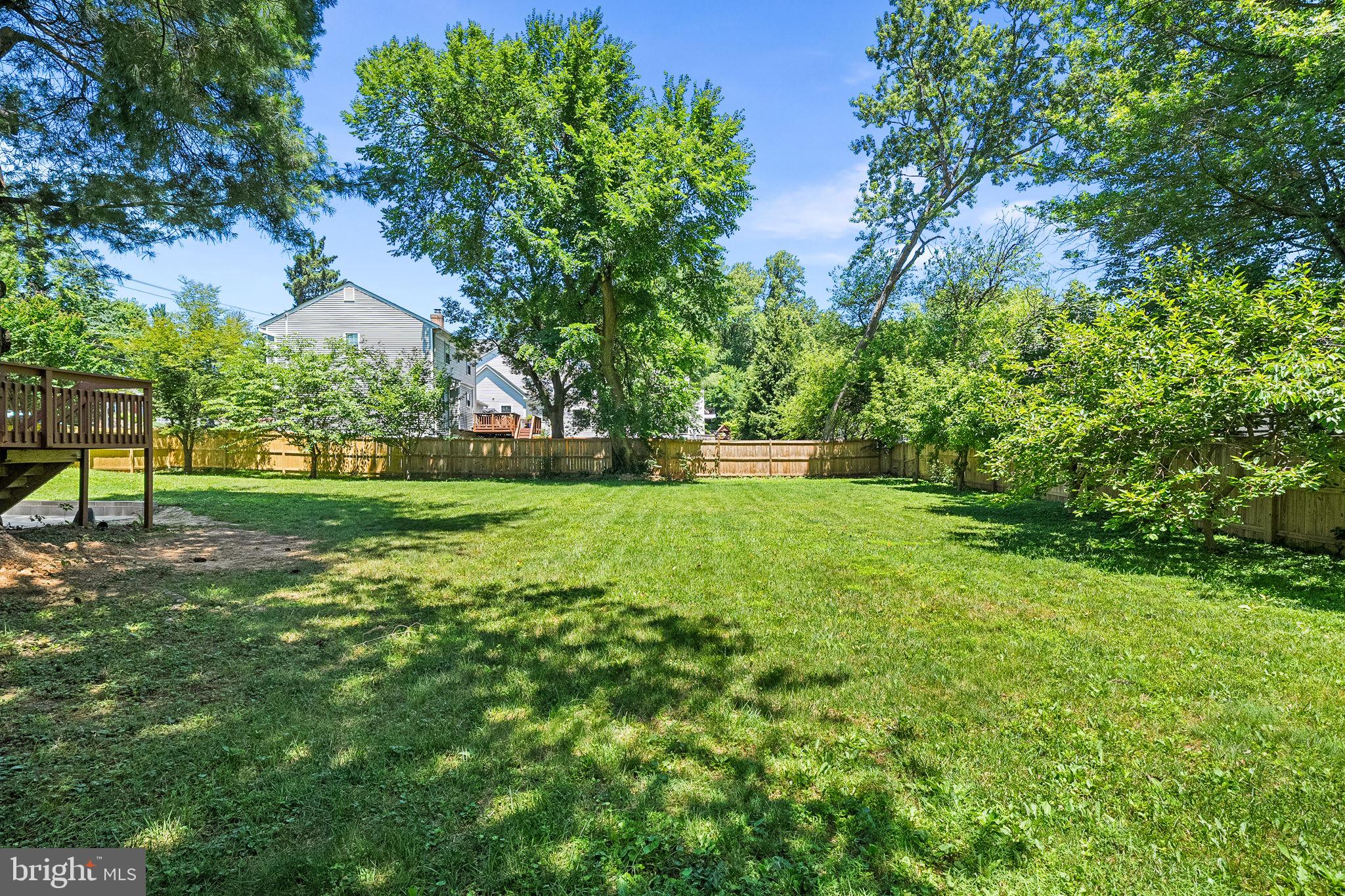 EDGELEA WOODS - Residential