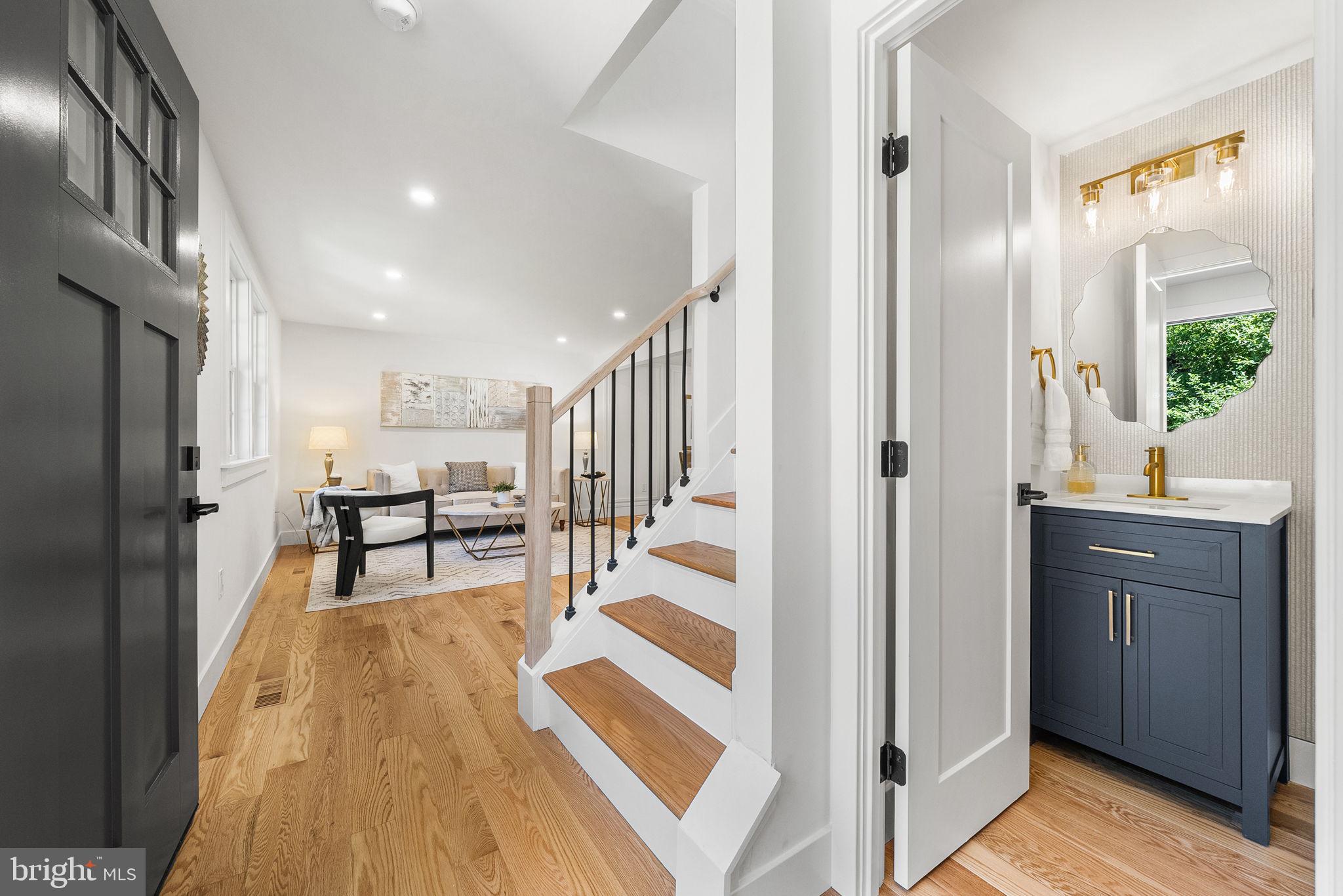 EDGELEA WOODS - Residential