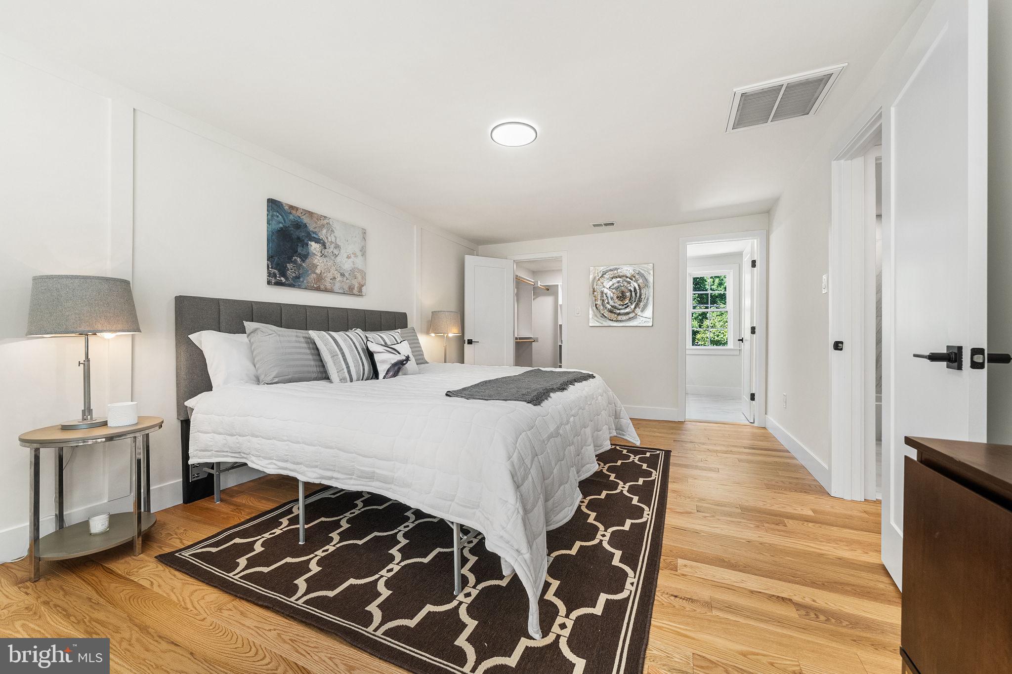 EDGELEA WOODS - Residential