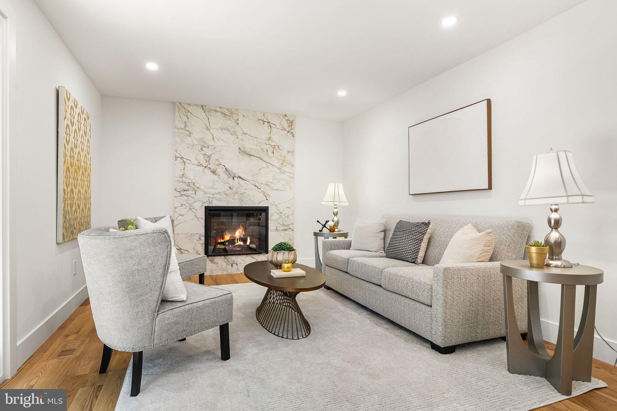 EDGELEA WOODS - Residential