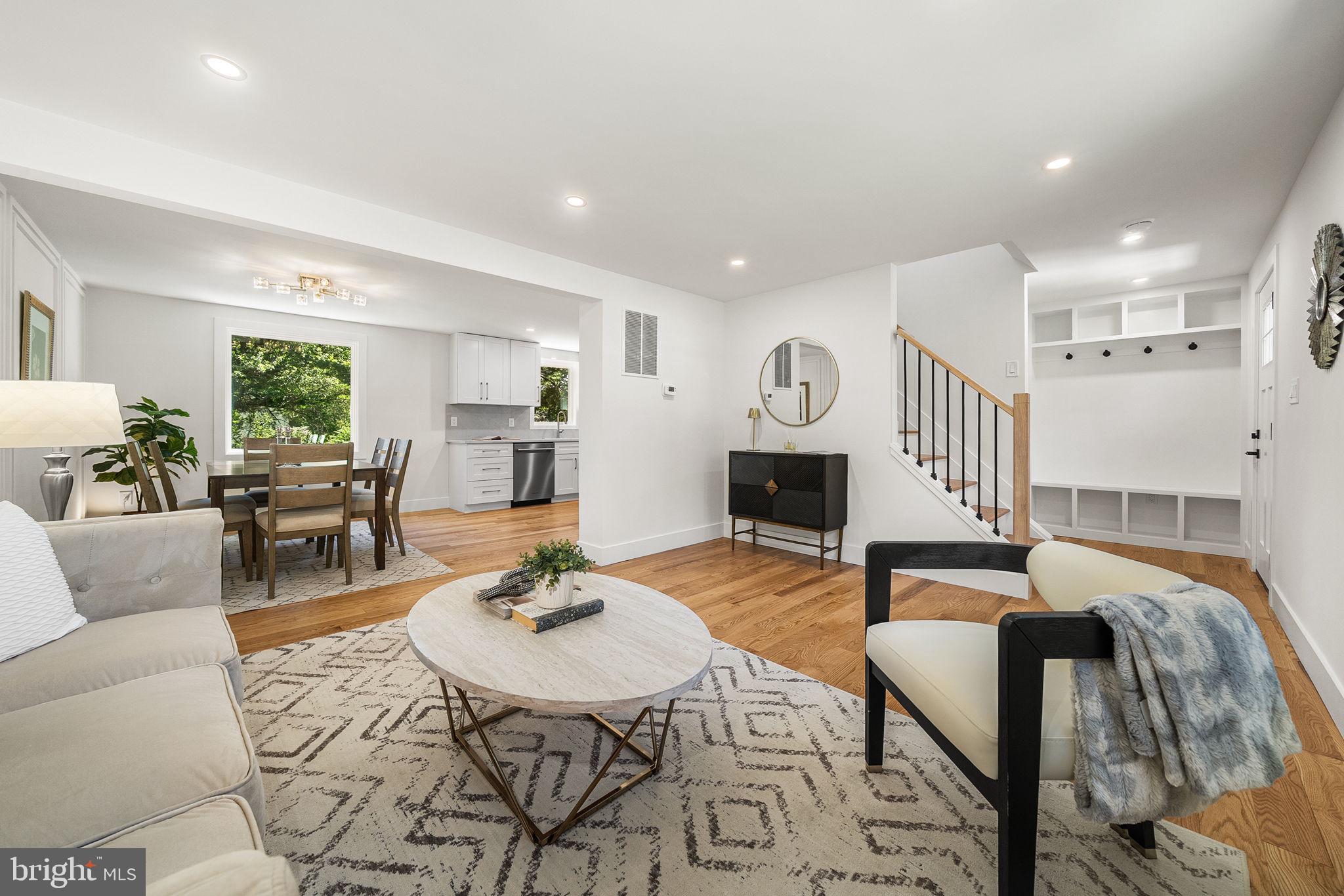 EDGELEA WOODS - Residential