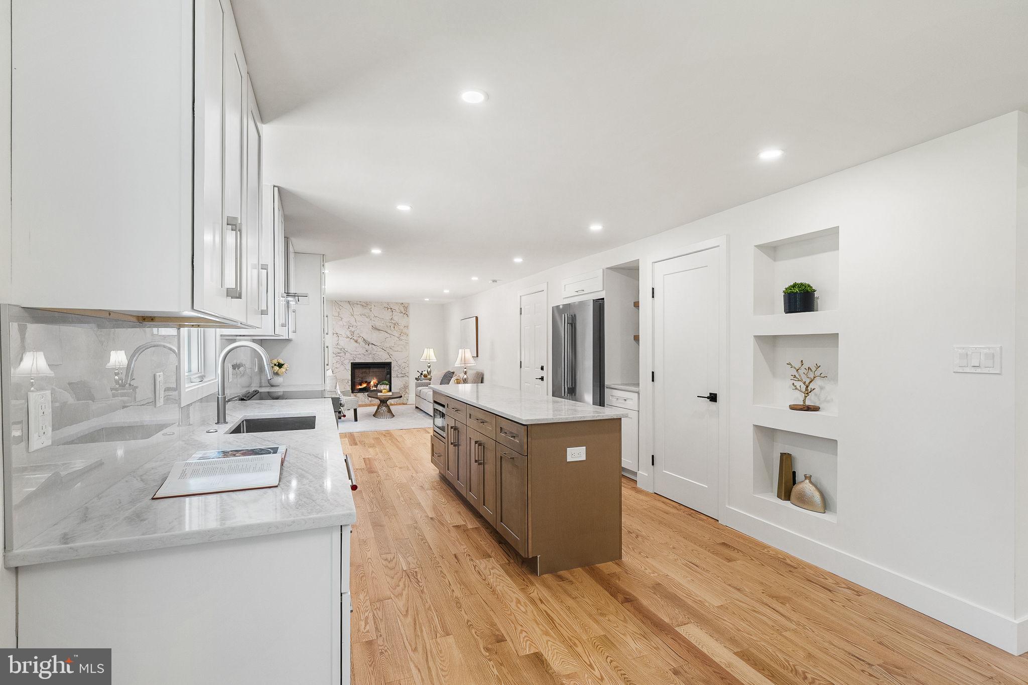 EDGELEA WOODS - Residential
