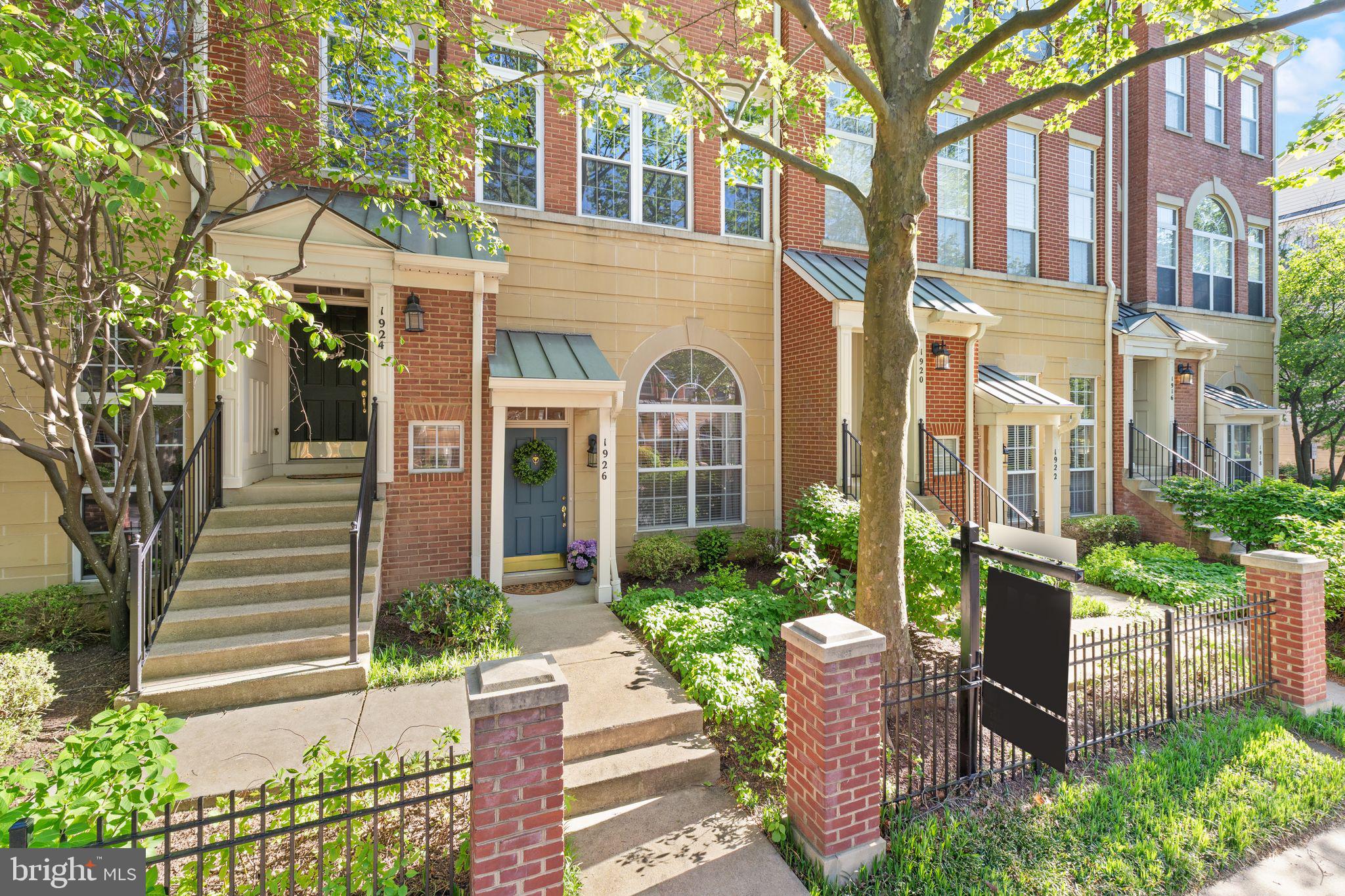 LINCOLN PARK - Residential