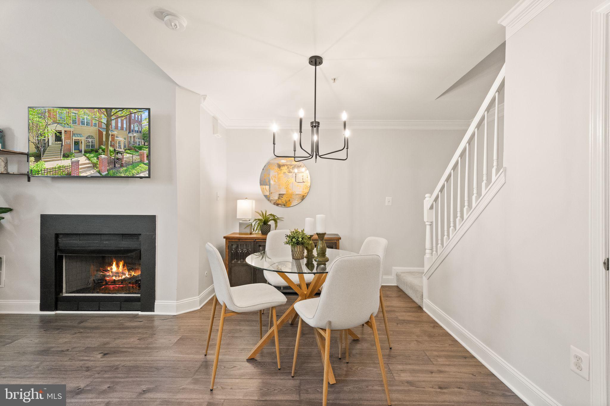 LINCOLN PARK - Residential