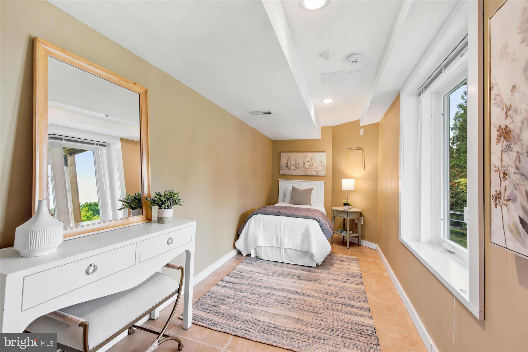 GREENE COUNTRIE - Residential