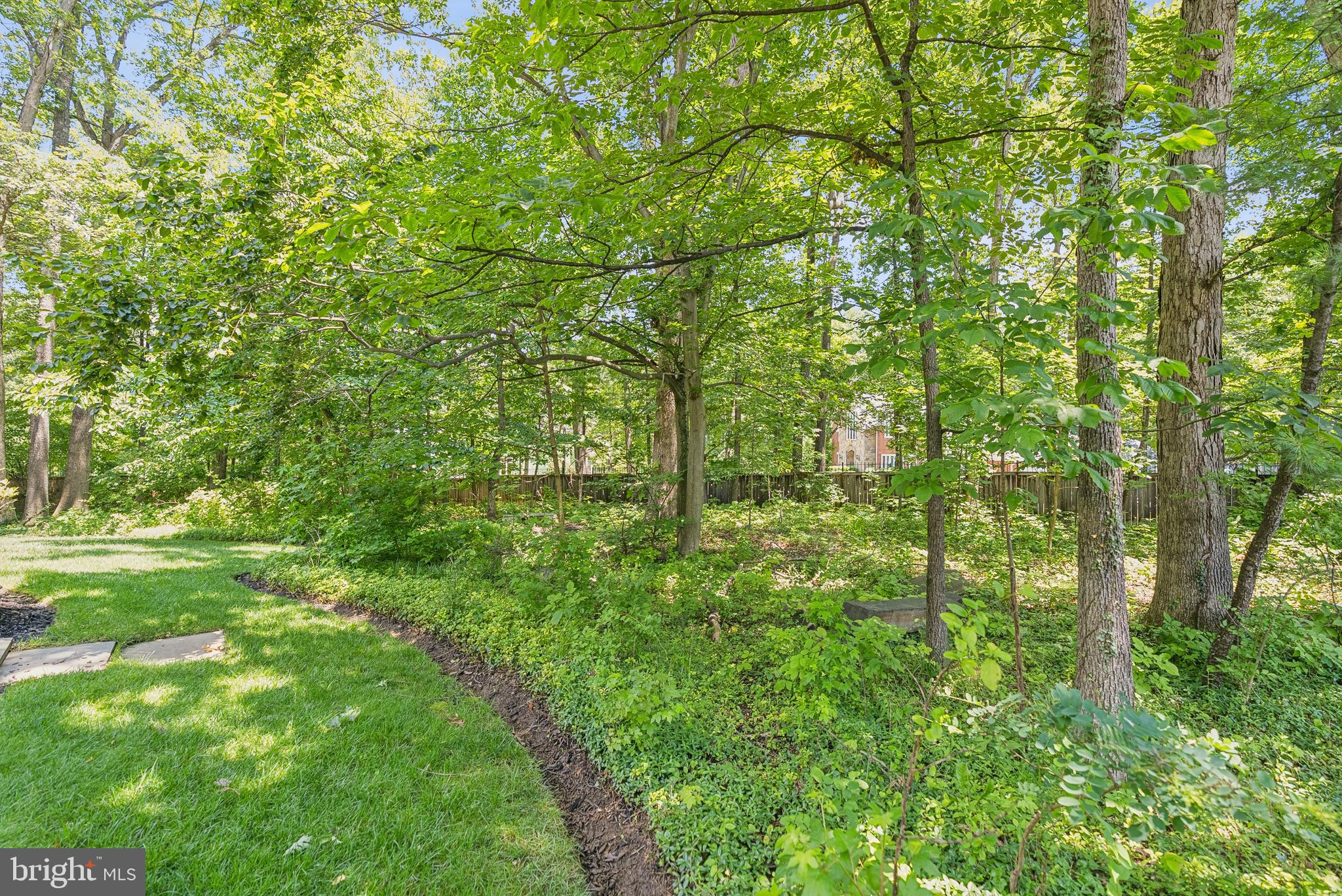 POTOMAC VILLAGE - Residential
