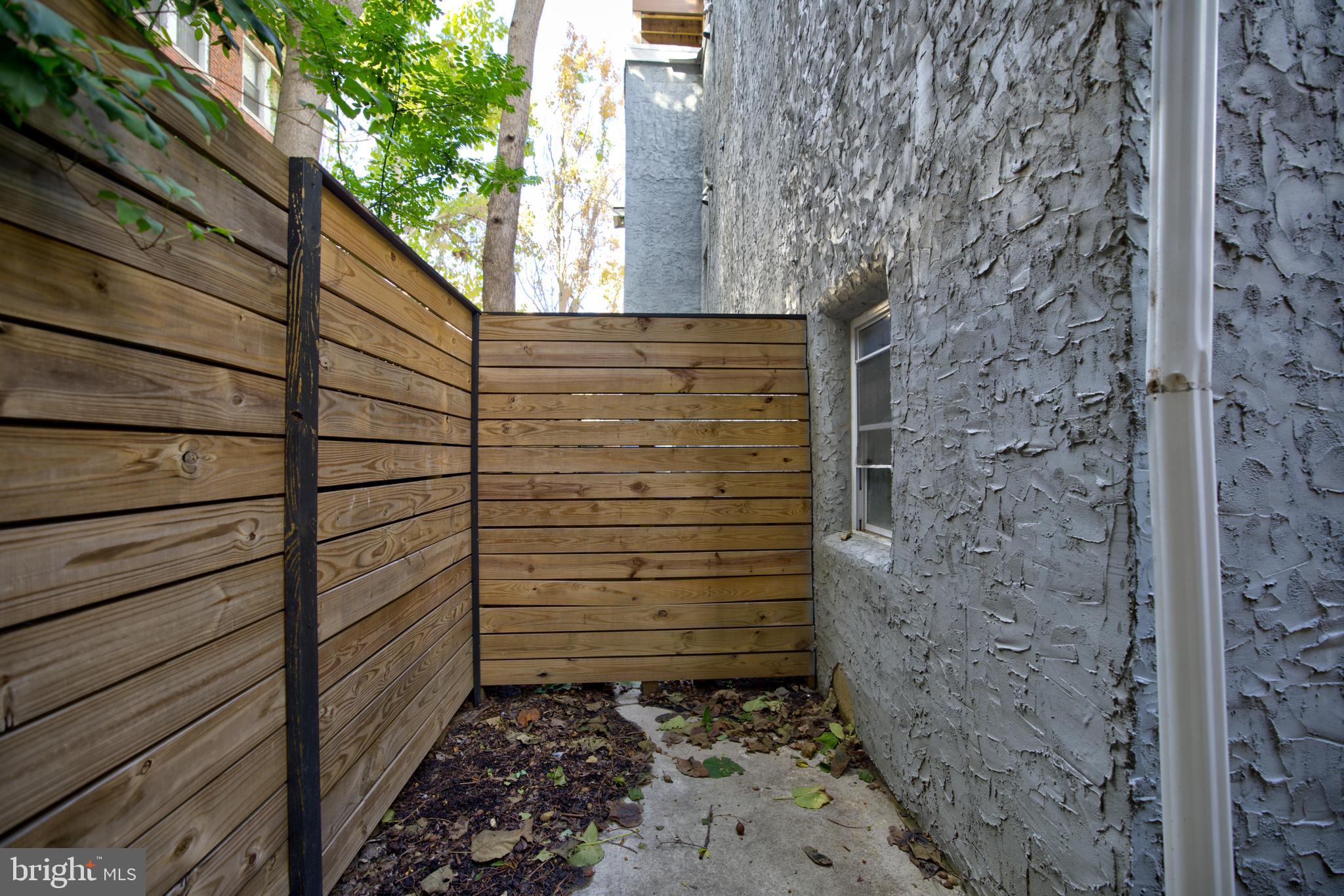 FRANCISVILLE - Residential Income