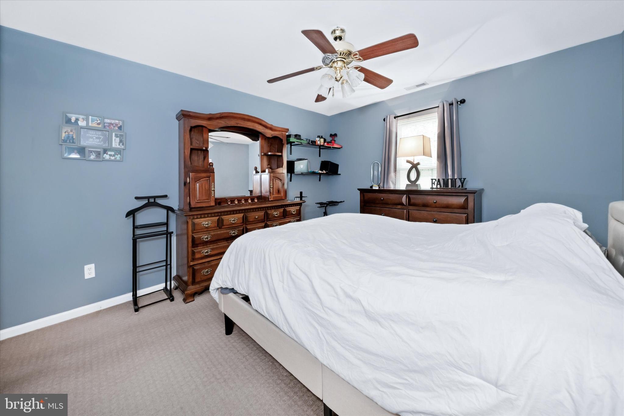 WHETHERSFIELD - Residential