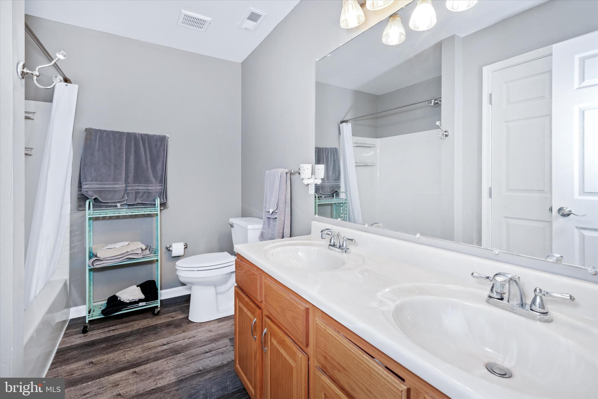 WHETHERSFIELD - Residential