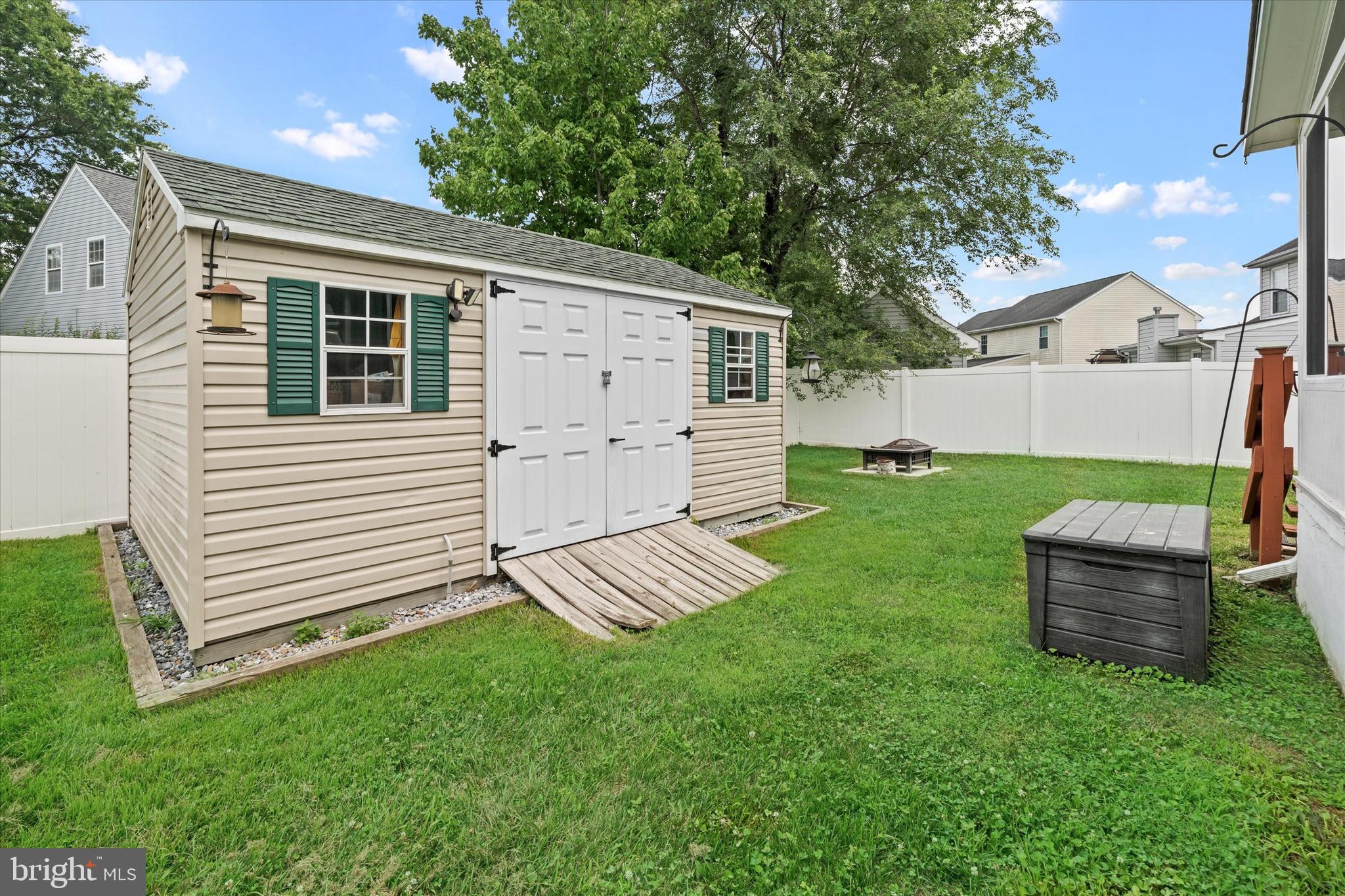 WHETHERSFIELD - Residential