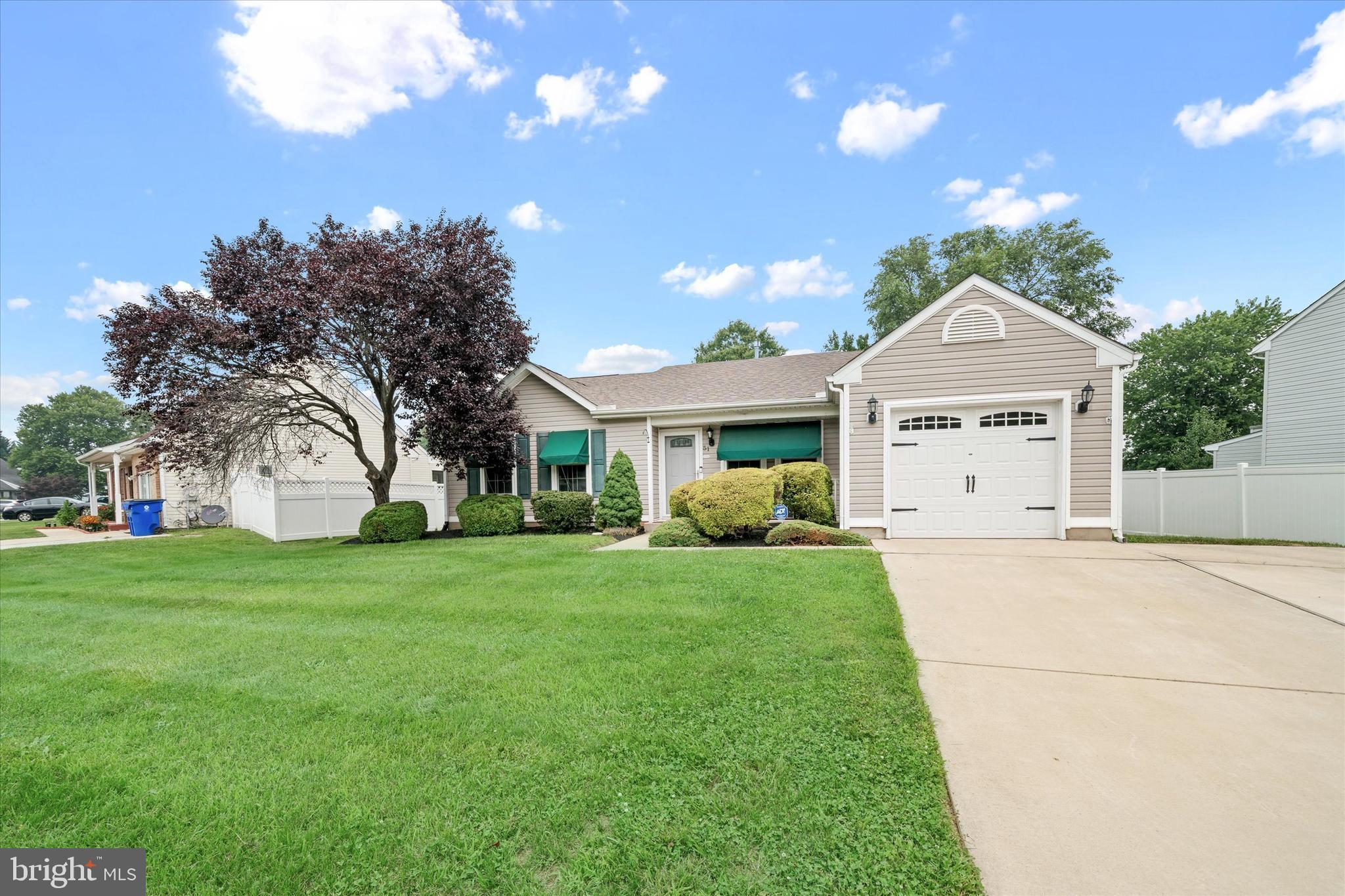 WHETHERSFIELD - Residential