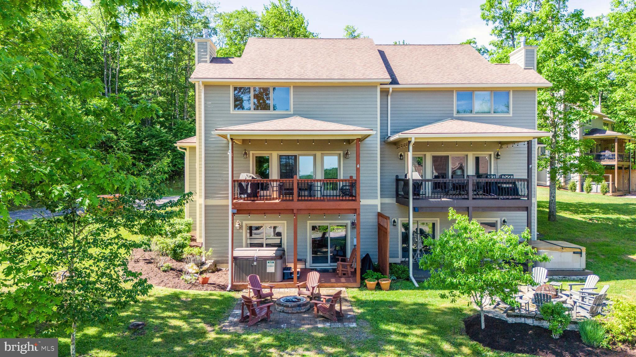 TIMBERLAKE VILLAGE - Residential