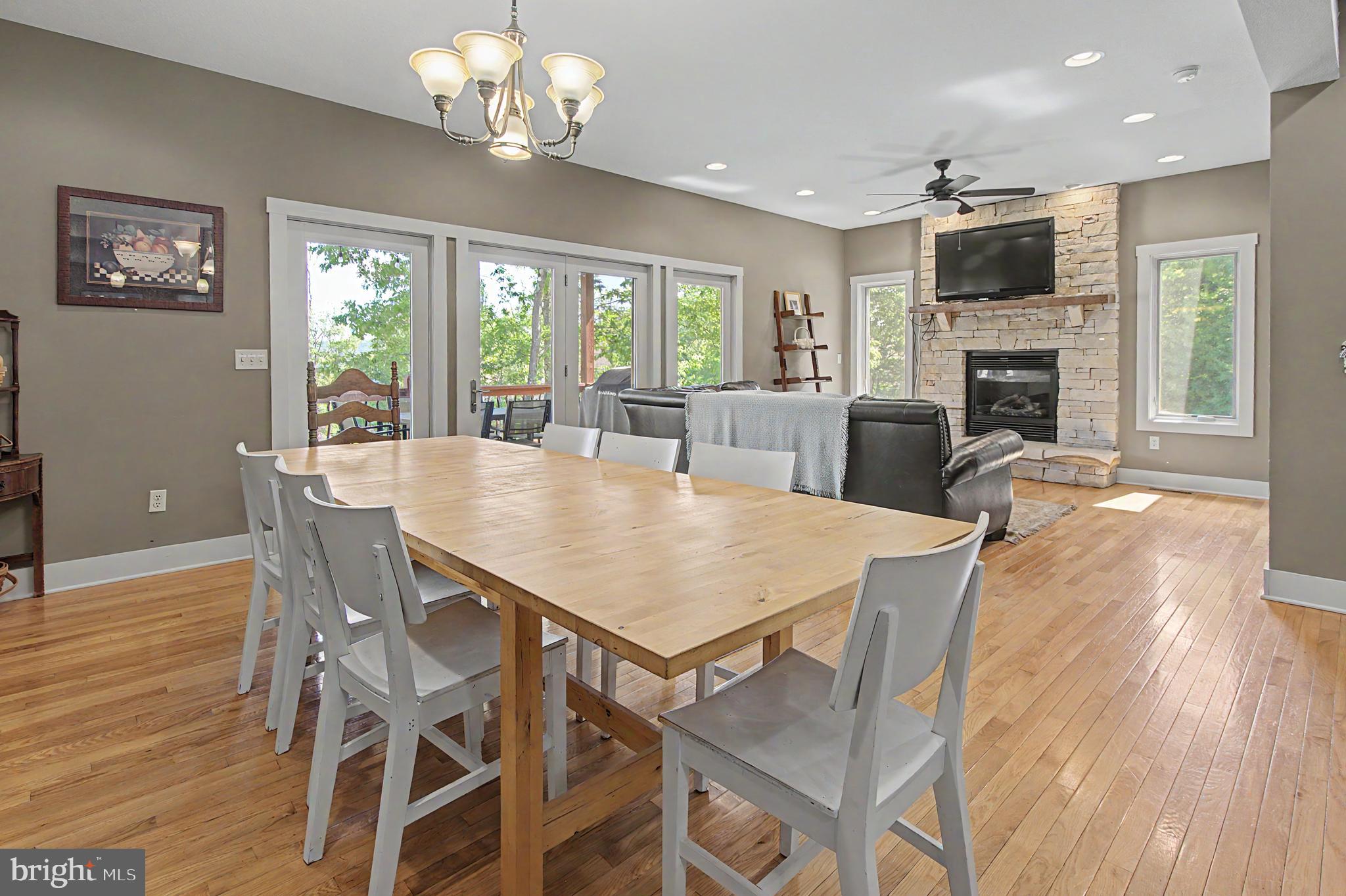 TIMBERLAKE VILLAGE - Residential