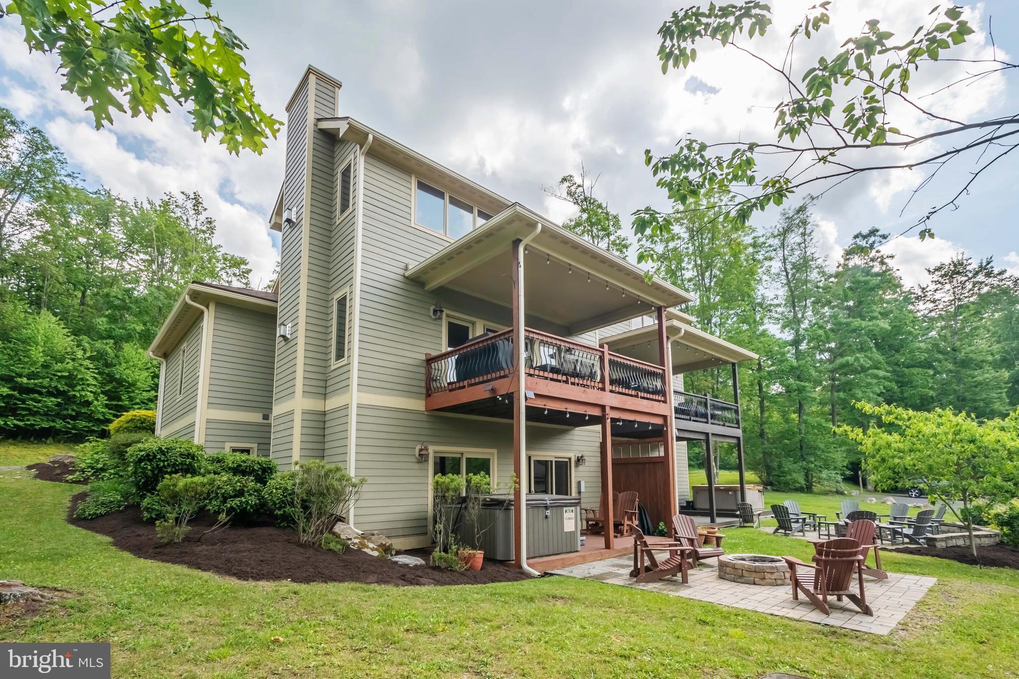 TIMBERLAKE VILLAGE - Residential