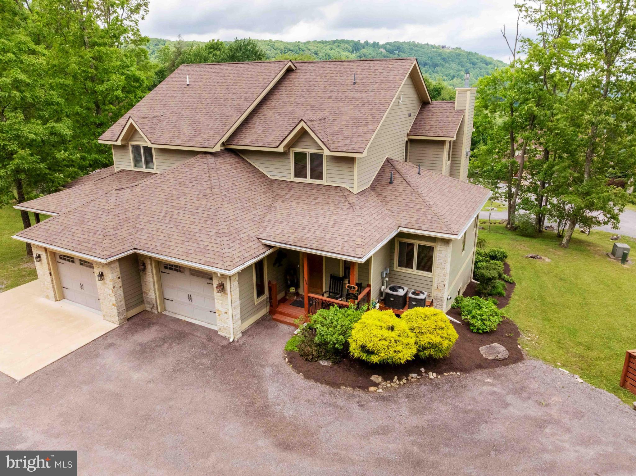 TIMBERLAKE VILLAGE - Residential